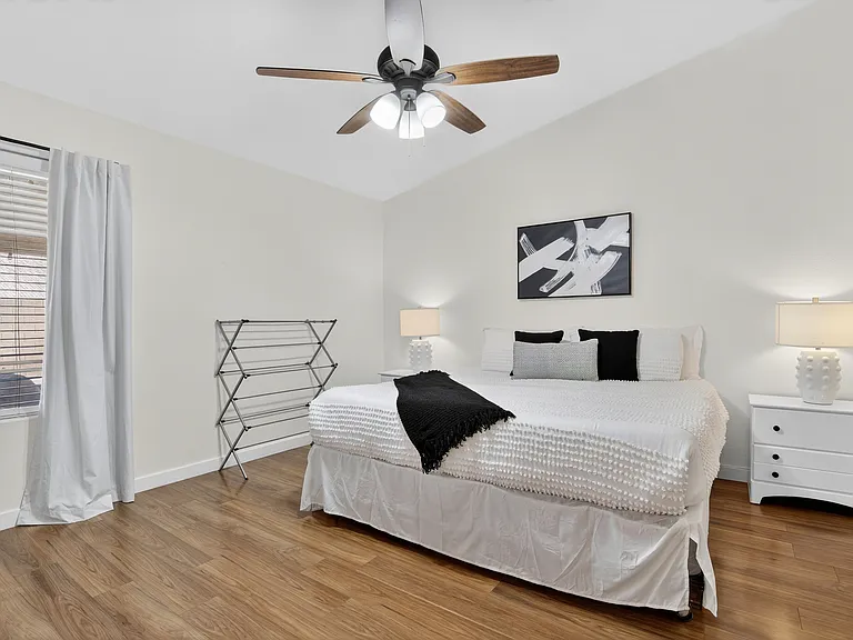 1682 E Kielly Ln — Photo 23