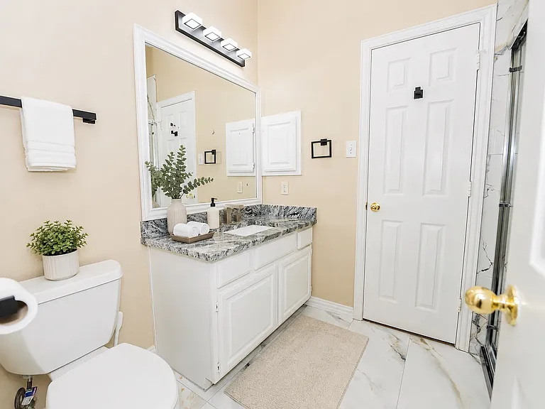 669 Nottingham Dr — Photo 24