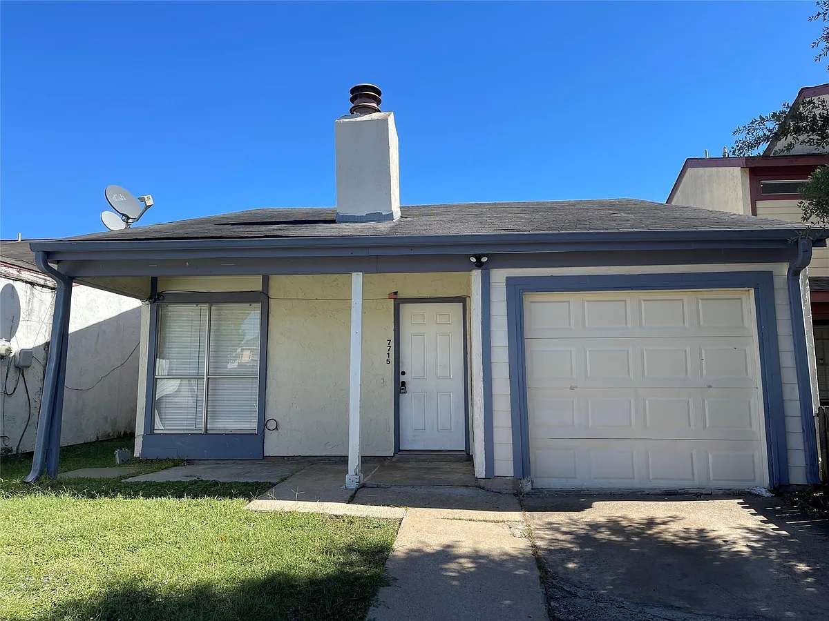 Building Photo - 7715 Rolling Ridge Dr