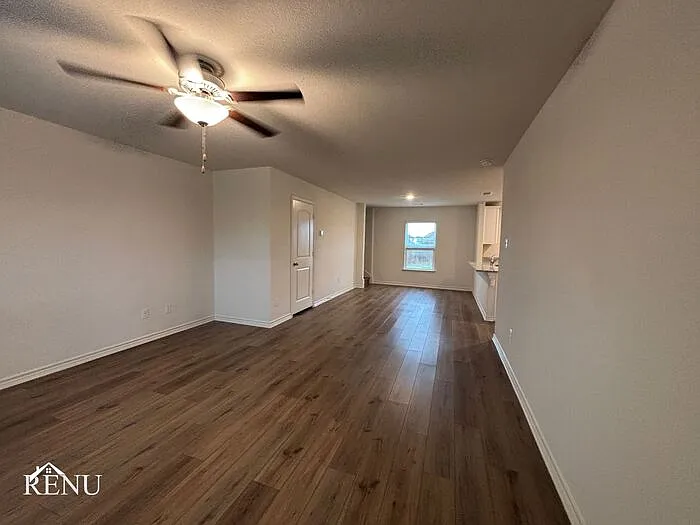 132 Stratton Ln — Photo 11