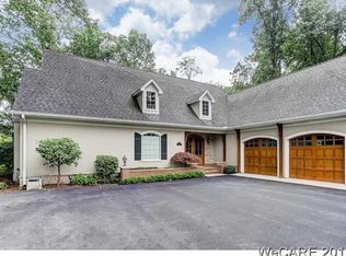 10 Estate Dr, Lima, OH