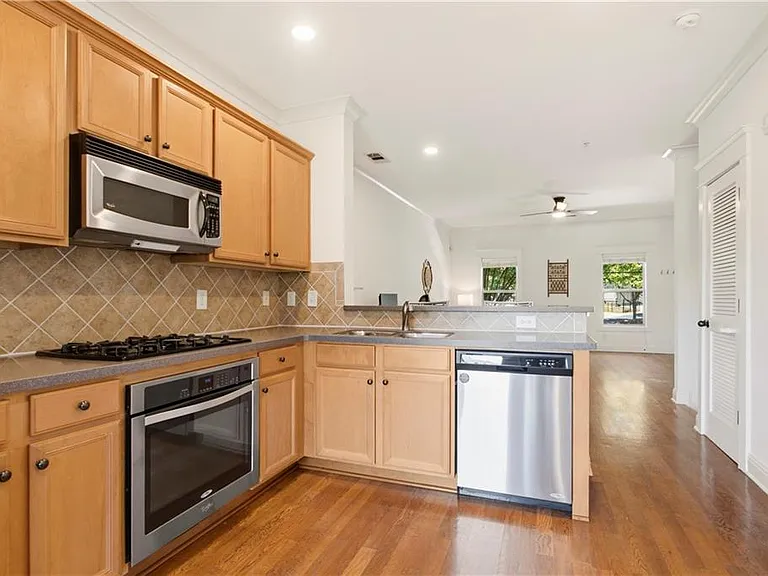 655 Mead St SE #11 — Photo 8