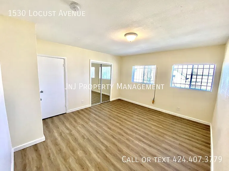 1530 Locust Ave — Photo 9