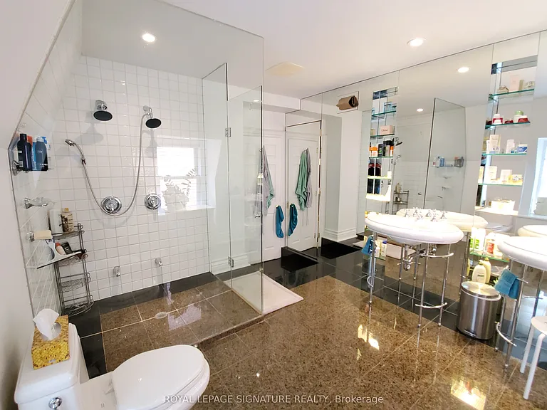 47 Gloucester St #UPPER — Photo 20