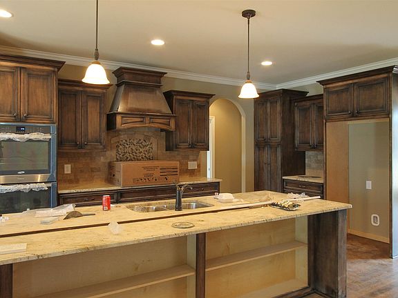 5th image of 320 Ironwood Cir Lot 227