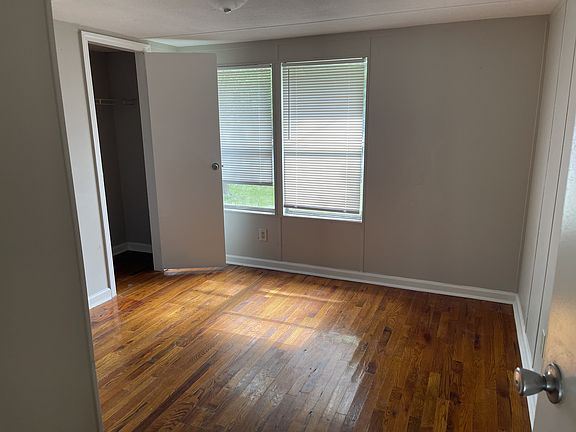 5th image of 1178 Cox Rd