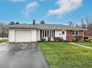 22 Di Ponte Dr, Johnston, RI 02919