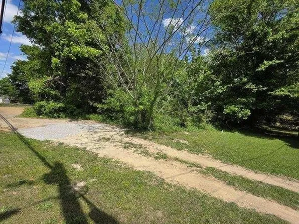 298 N Long St, Starkville, MS 39759