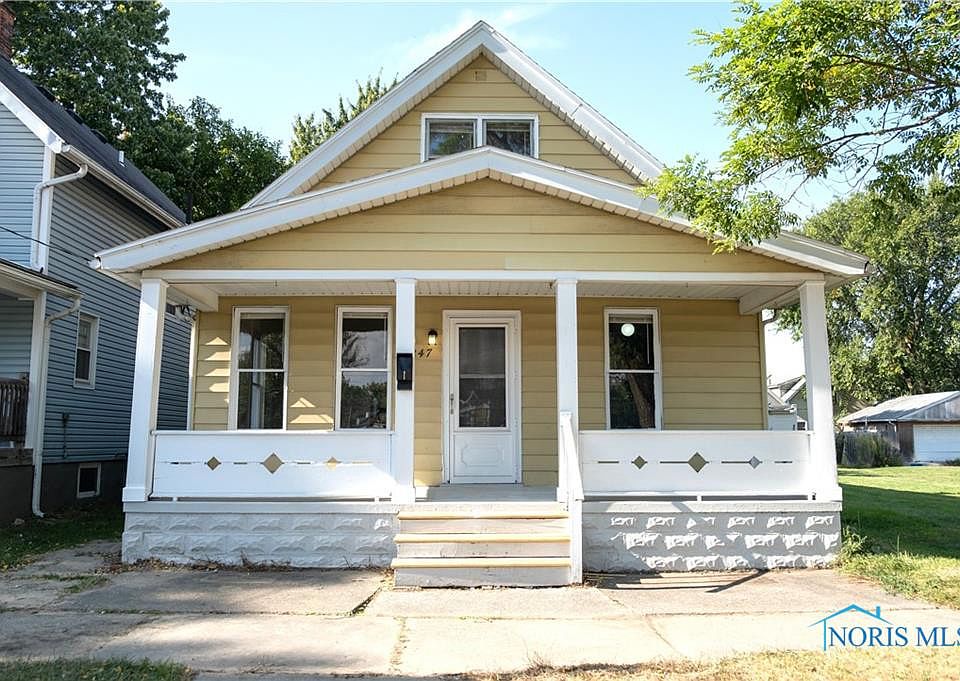 1st image of 1247 Moore St