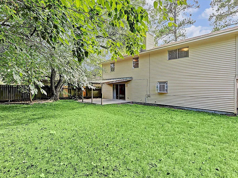 23122 Dew Wood Ln — Photo 11