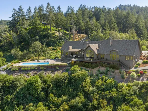 2355 W Dry Creek Road, Healdsburg, CA 95448