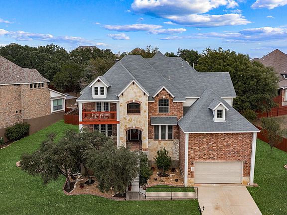 3rd image of 8103 NIGHT BLUFF DR