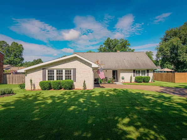 1415 Lark Dr, Evansville, IN 47715