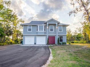 911 17th St SW, Naples, FL 34117