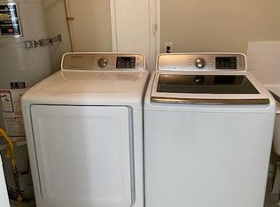 1392 E Windsor Rd, Glendale, CA 91205