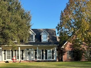 135 County Road 1021, Center, TX 75935