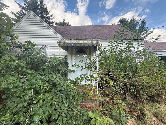 3rd image of 129 Jackson Rd