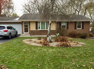 431 Raintree Dr, Fort Atkinson, WI 53538