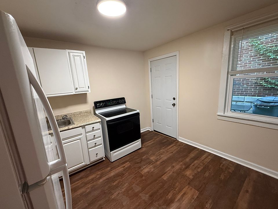 1st image of 448 W Vine St #2
