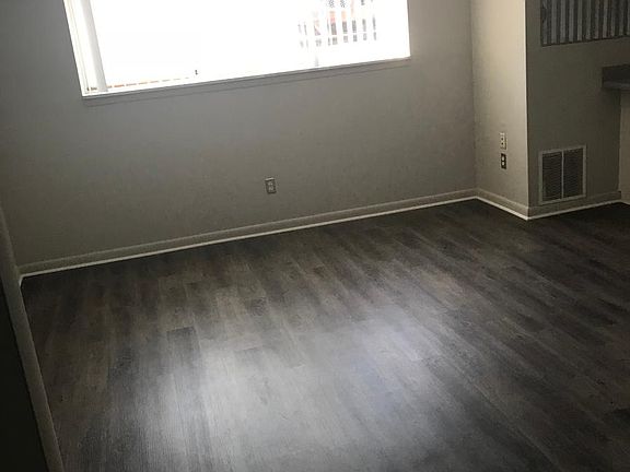 5th image of 620 S Center St APT 102