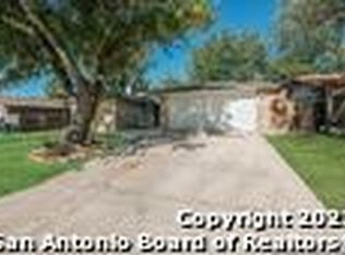 4403 Hickory Hill Dr, Kirby, TX 78219