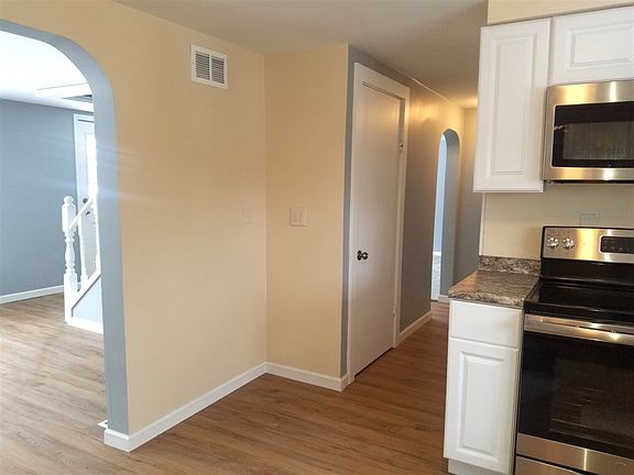 4th image of 247 E Hatfield St