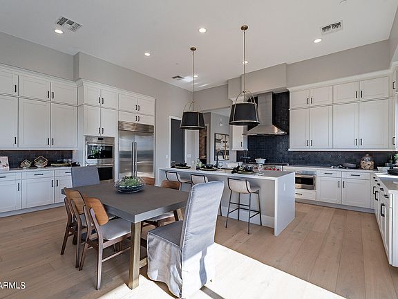 4th image of 2727 E LONGHORN Drive