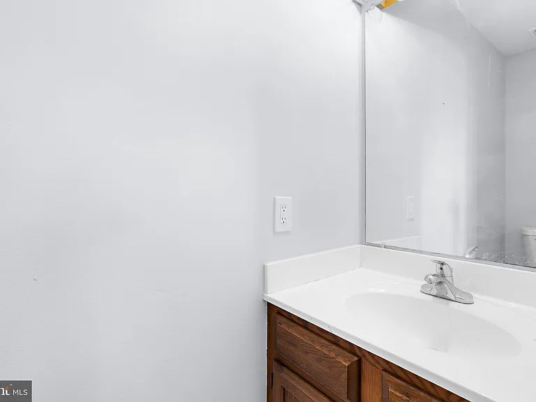 41 Queen Catherine Ct #A — Photo 11