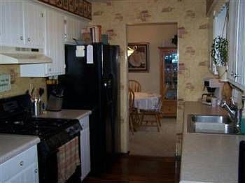 4th image of 907 Iroquois Dr