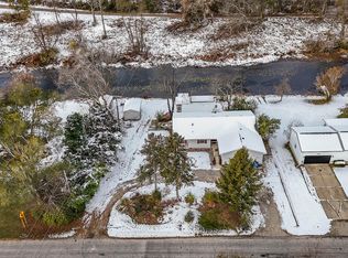 182 Twin Lake Dr, Onsted, MI 49265