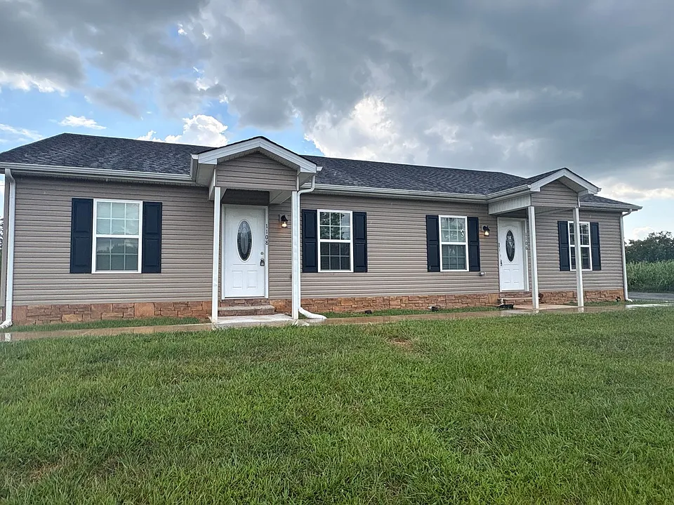 1108 Old Cowan Rd