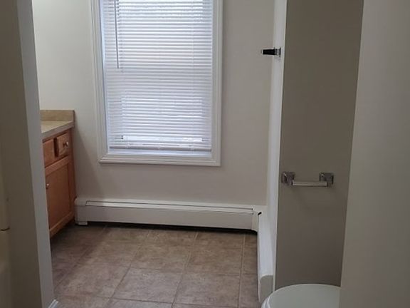 5th image of 1 Church St #B