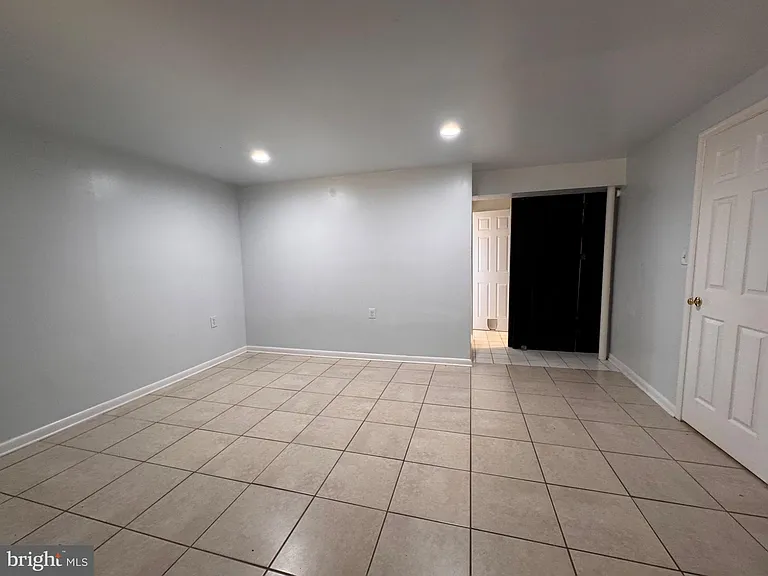 6917 Villa Del Rey Ct — Photo 20