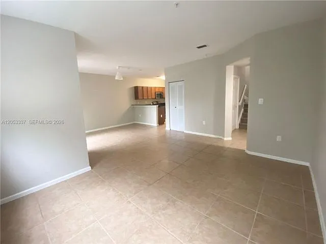 2 bed, 2.5 bath, $2,600 — Photo 3