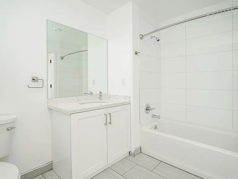 2701 James M Wood Blvd #308 — Photo 12