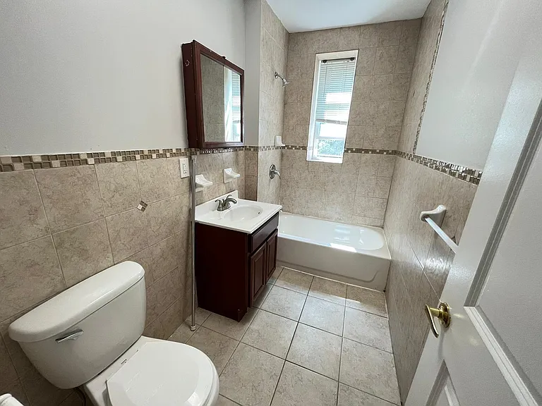 1062 Westside Ave #42E — Photo 4