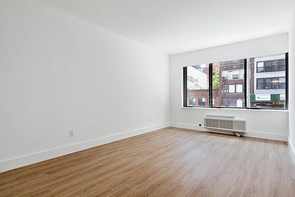 Rented by Greystar | media 5