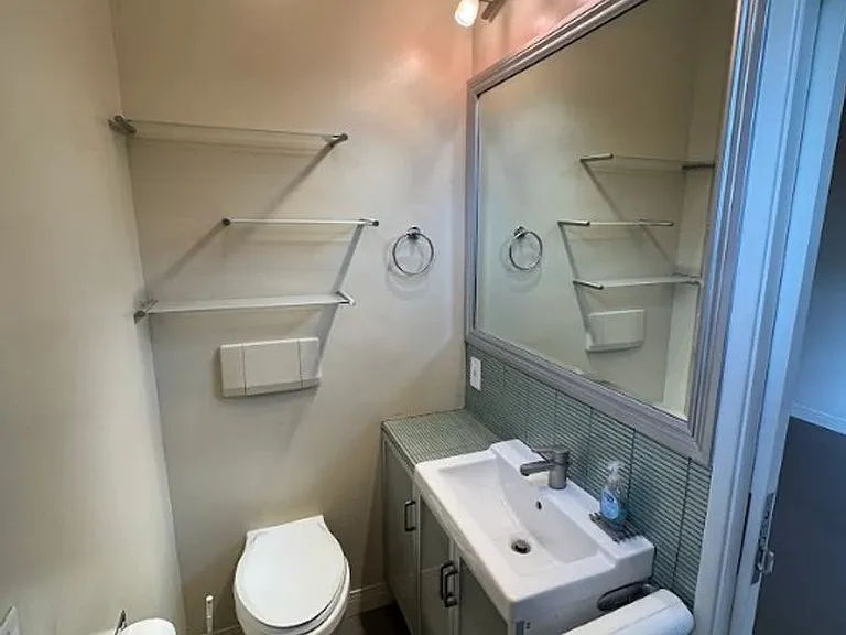 751 N Harper Ave — Photo 18