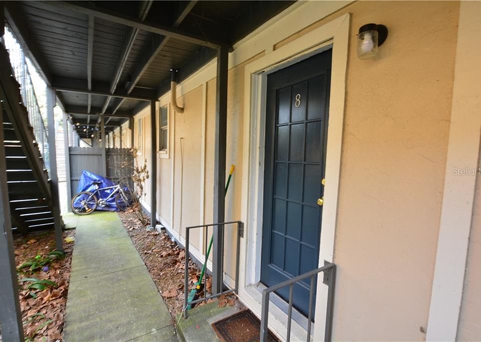 1st image of 915 E Palmetto St APT 8