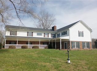 1060 Watts Rd, Walnut Cove, NC 27052