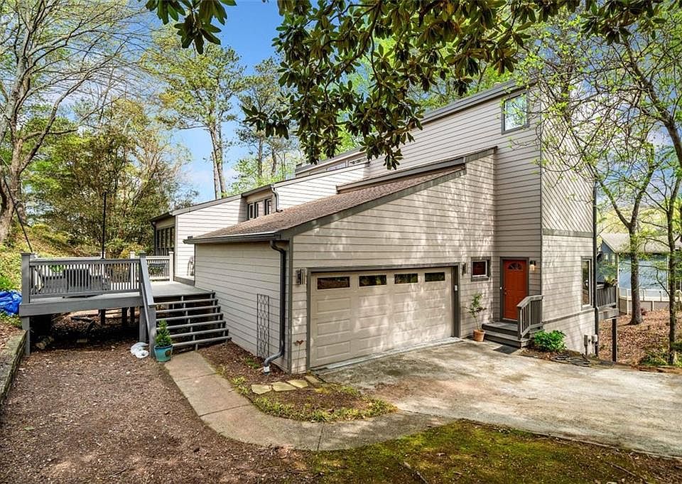 1st image of 8885 N Mount Dr