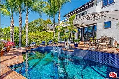 3rd image of 6001 Graciosa Dr