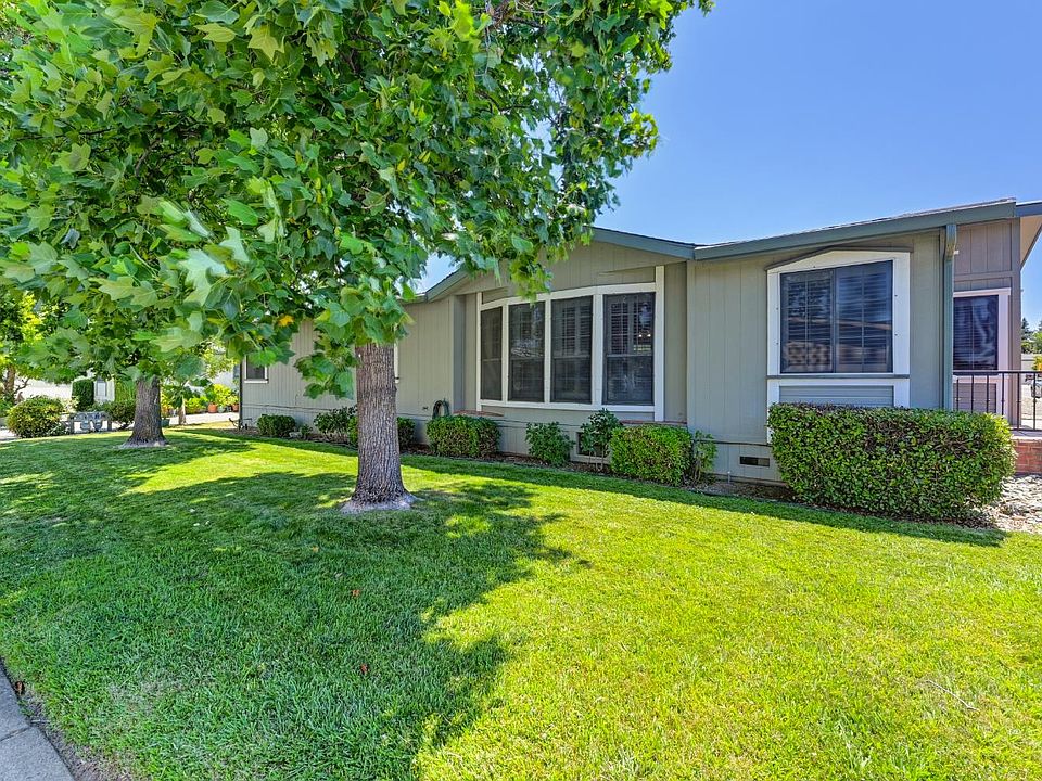 1st image of 227 Lafayette Dr #227
