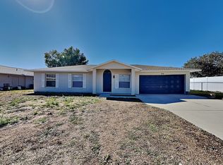 374 Willow Song Ct, Eustis, FL 32726