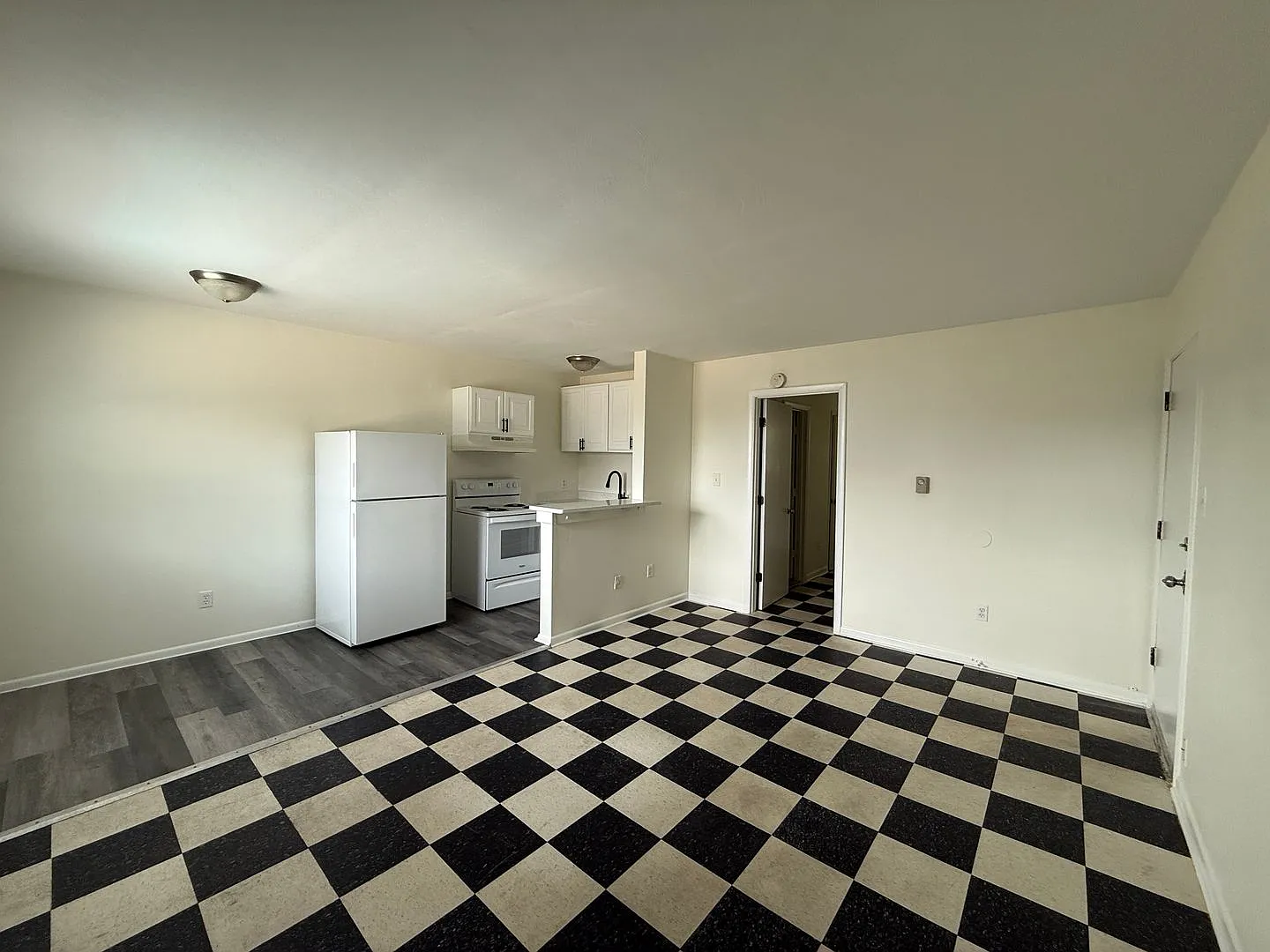OceanView,E.2828 — Photo 2