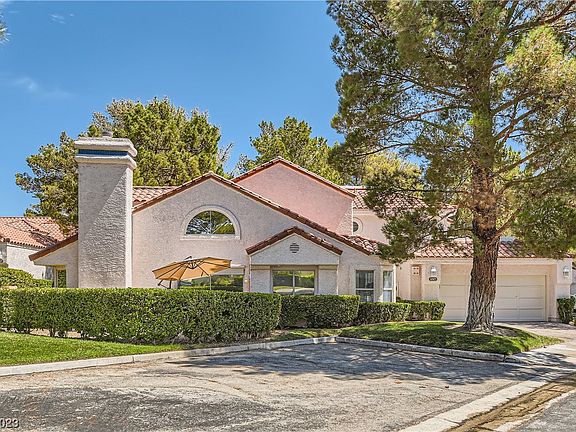 4th image of 6947 Emerald Springs Ln