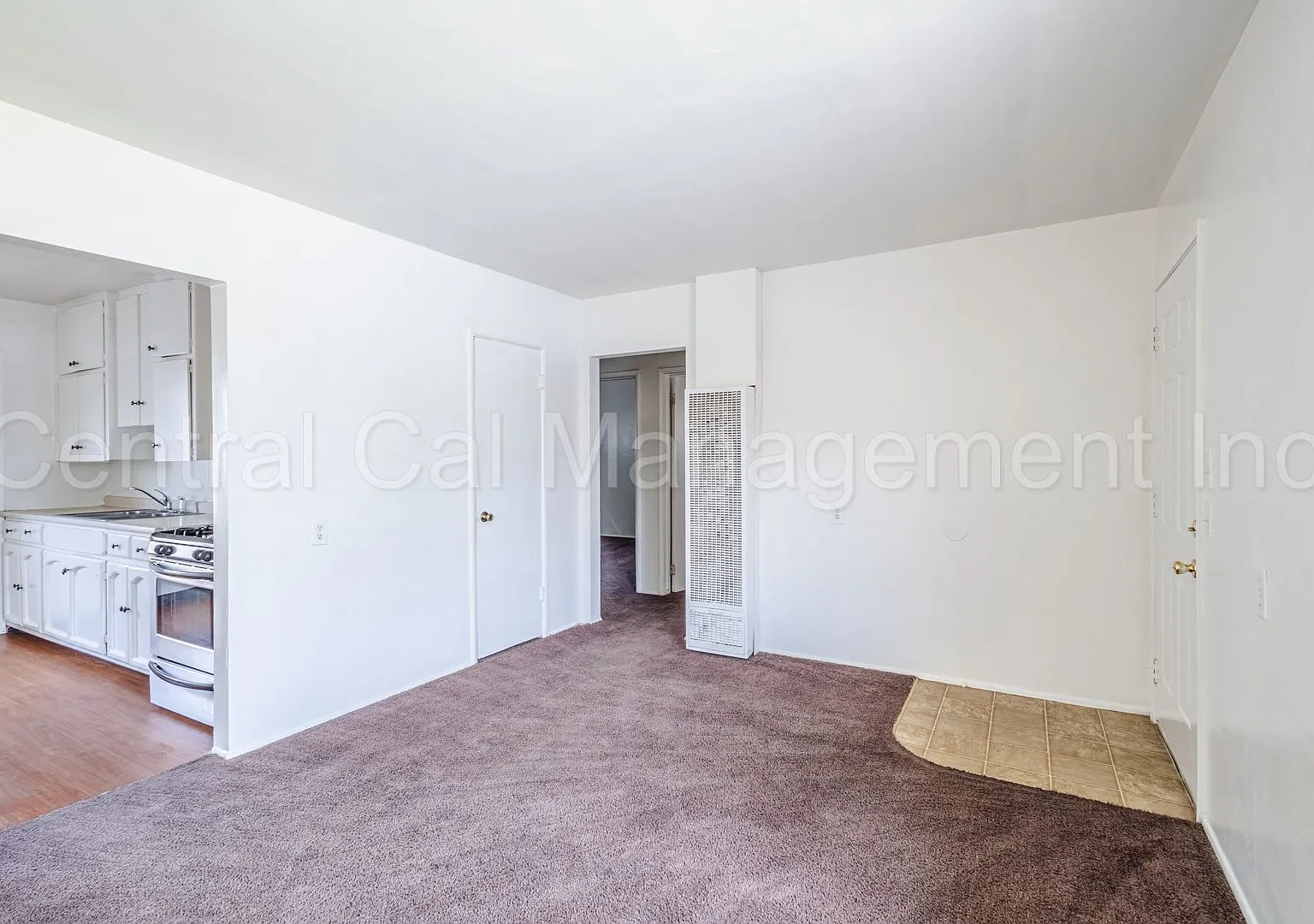 339-349 Sequoia Dr. — Photo 3
