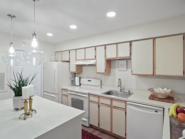 3303 Wyndham Cir #145 — Photo 8