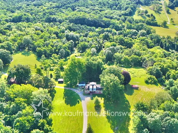 384 Windswept Acres Ln, Parkersburg, WV 26104