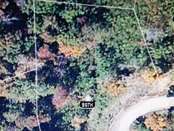 2nd image of 524 Alum Drive-lot